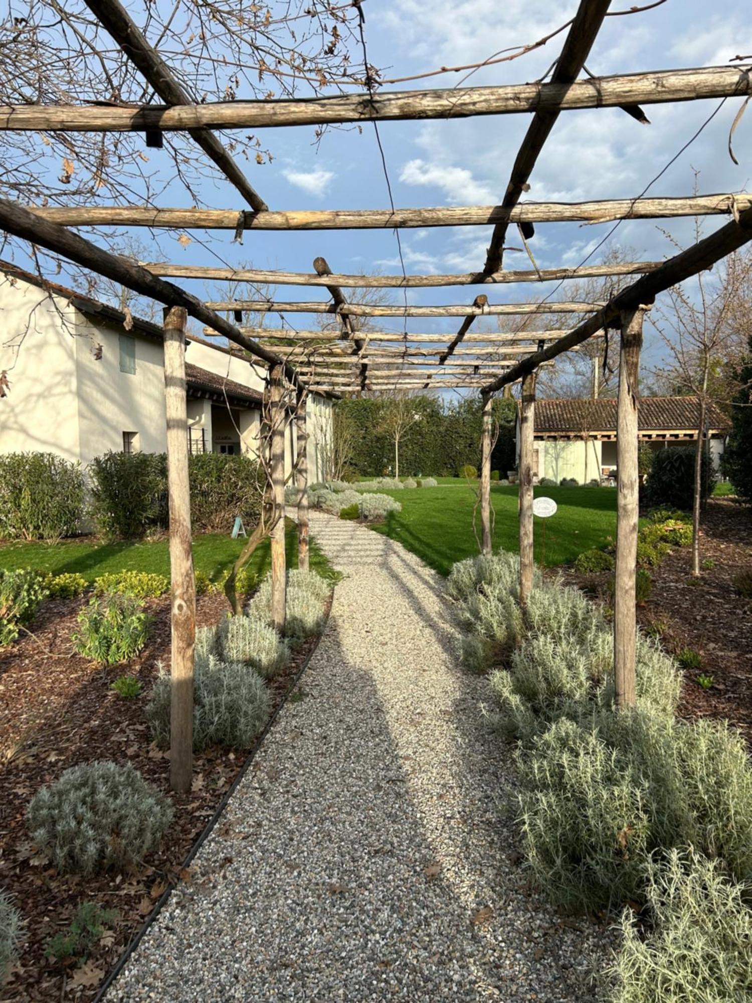 Il Glicine - Natural Bnb Castello Di Godego Exterior foto